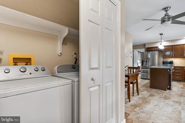 5 CANTERBURY COURT, Mechanicsburg, PA 17050