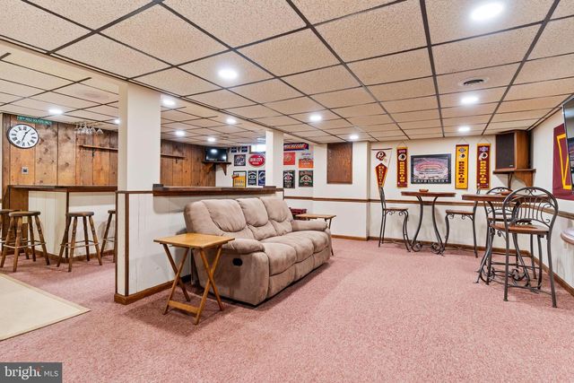 5 CANTERBURY COURT, Mechanicsburg, PA 17050