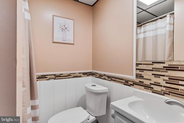 5 CANTERBURY COURT, Mechanicsburg, PA 17050