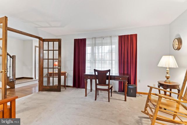 5 CANTERBURY COURT, Mechanicsburg, PA 17050