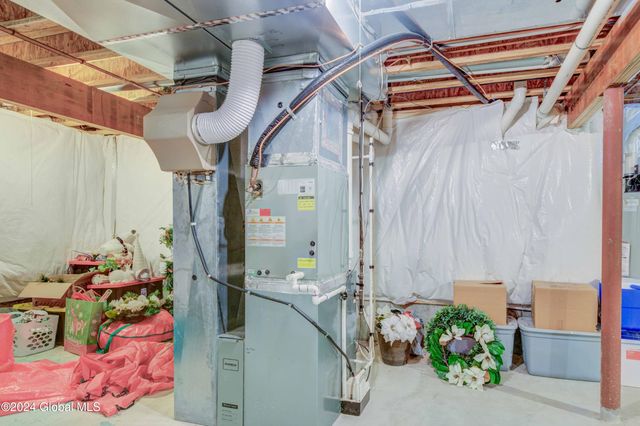 57 Bayberry Drive, Malta, NY 12020