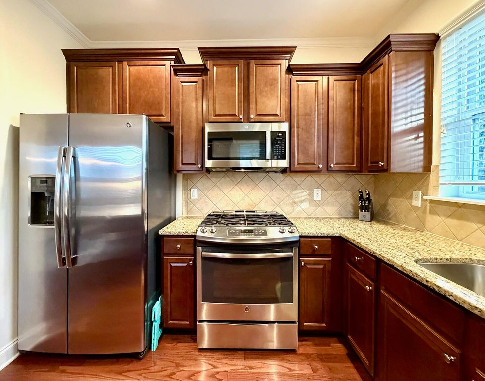 Image 23 of property listing at 1219 Dingle Road, Mount Pleasant, SC 29466