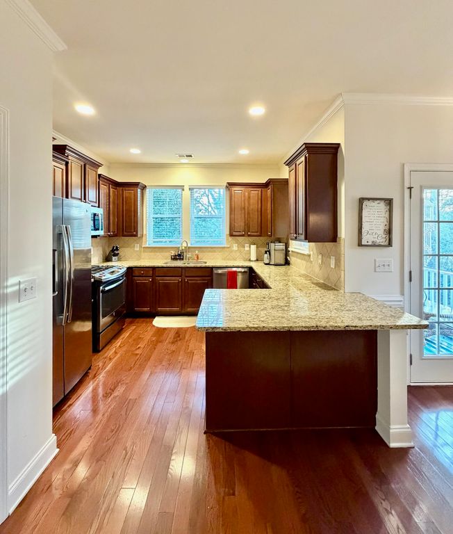 Image 26 of property listing at 1219 Dingle Road, Mount Pleasant, SC 29466