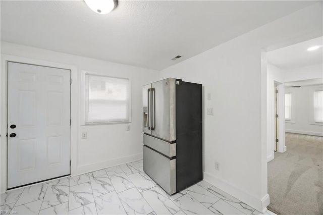 23 Emmons PL, Portsmouth, VA 23702