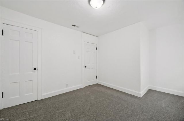 23 Emmons PL, Portsmouth, VA 23702