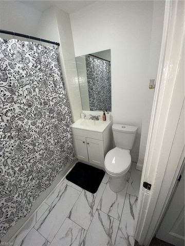 23 Emmons PL, Portsmouth, VA 23702