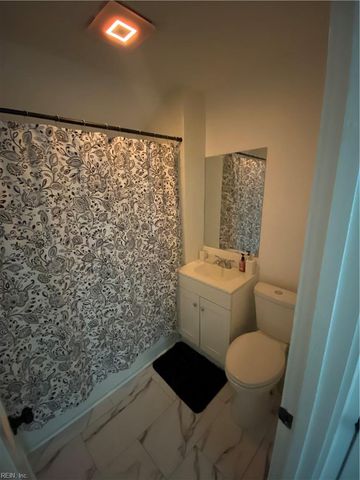 23 Emmons PL, Portsmouth, VA 23702