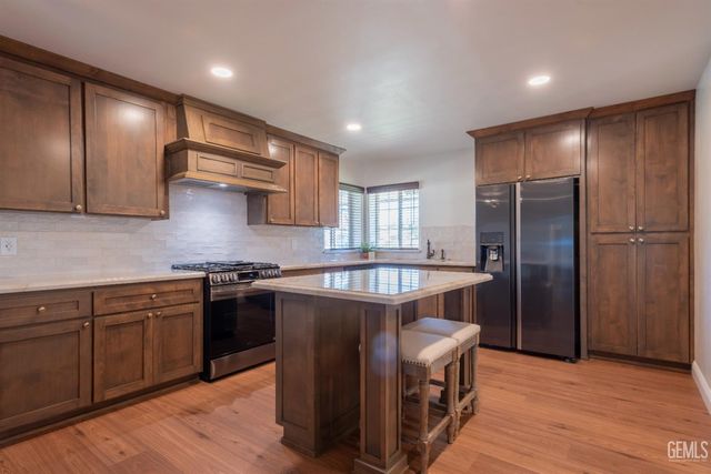 11502 Martinsville Avenue, Bakersfield, CA 93312