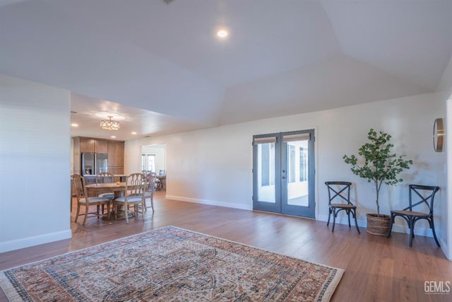 11502 Martinsville Avenue, Bakersfield, CA 93312