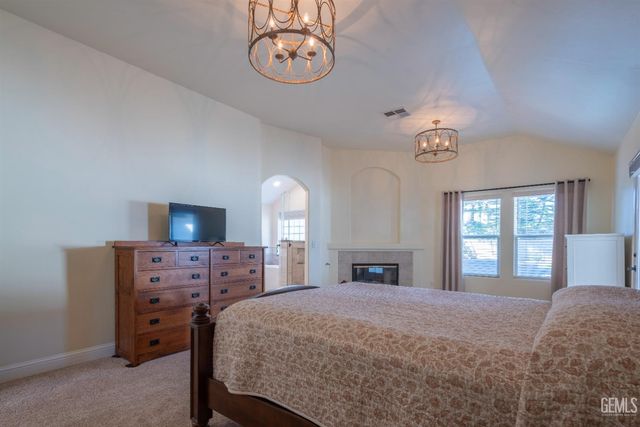 11502 Martinsville Avenue, Bakersfield, CA 93312