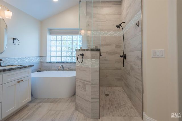 11502 Martinsville Avenue, Bakersfield, CA 93312