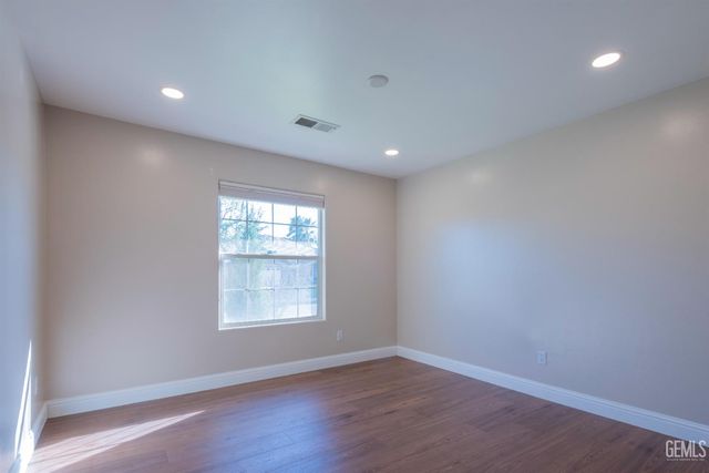 11502 Martinsville Avenue, Bakersfield, CA 93312