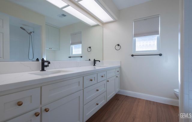 11502 Martinsville Avenue, Bakersfield, CA 93312