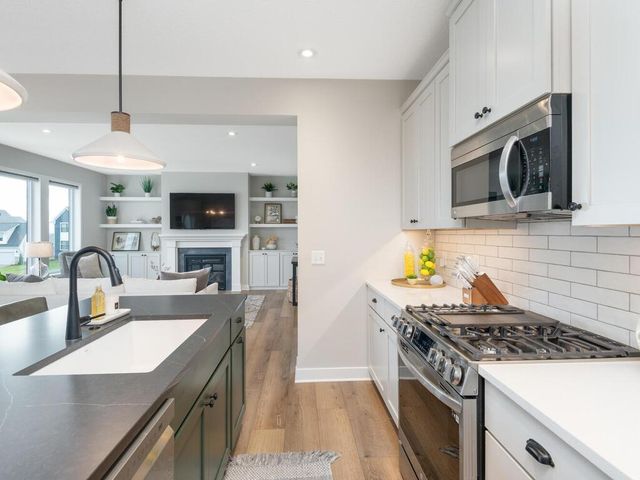 10060 Highpoint Drive, Victoria, MN 55318