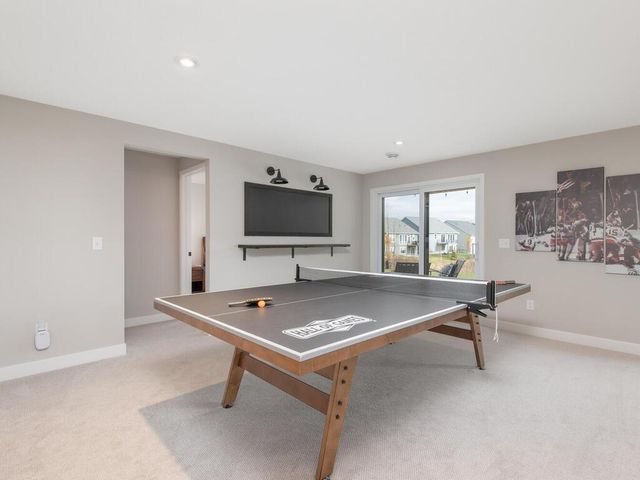 10060 Highpoint Drive, Victoria, MN 55318