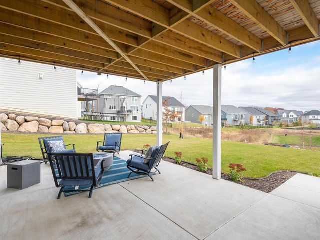 10060 Highpoint Drive, Victoria, MN 55318