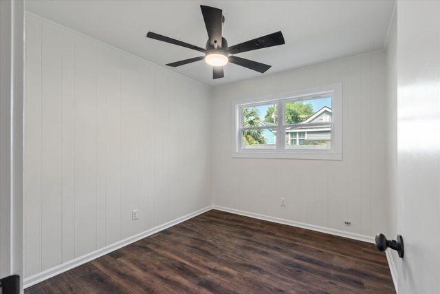 12 Grove Street, Charleston, SC 29403