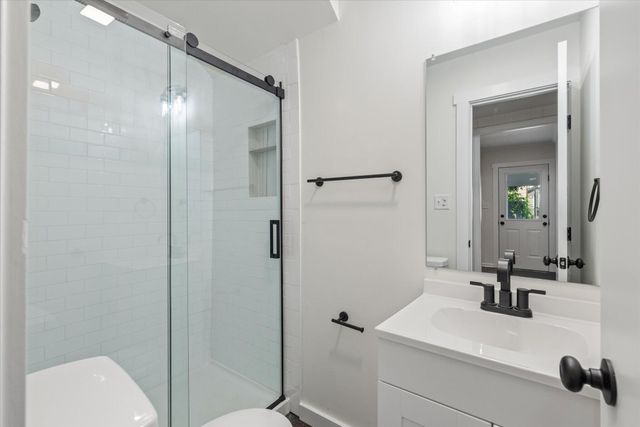 12 Grove Street, Charleston, SC 29403