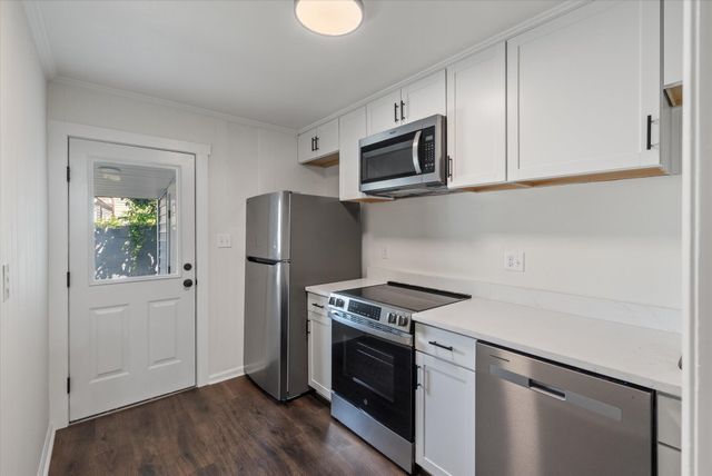 12 Grove Street, Charleston, SC 29403