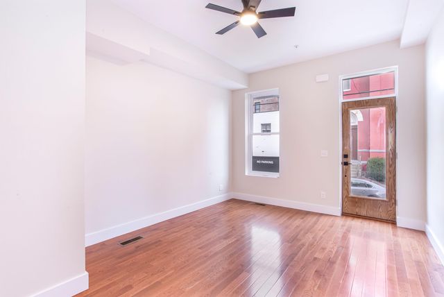 11 E 9th Street, Covington, KY 41011