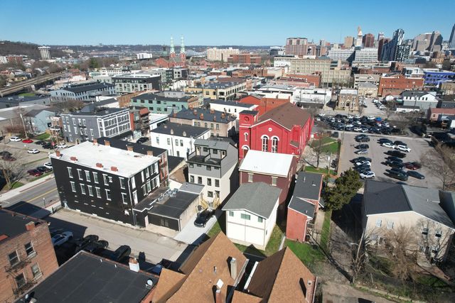 11 E 9th Street, Covington, KY 41011