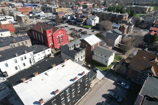 11 E 9th Street, Covington, KY 41011