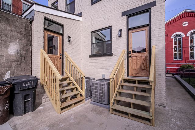 11 E 9th Street, Covington, KY 41011