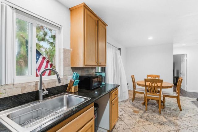 9860 Dale Ave D7, Spring Valley, CA 91977