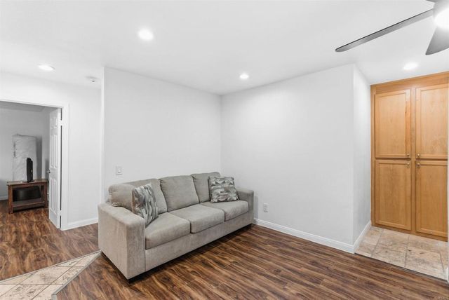 9860 Dale Ave D7, Spring Valley, CA 91977