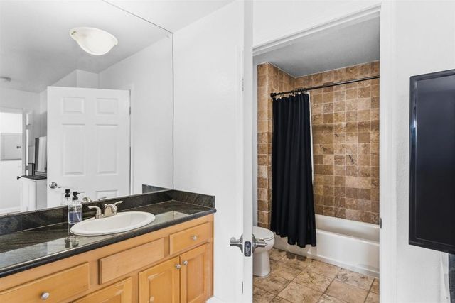 9860 Dale Ave D7, Spring Valley, CA 91977