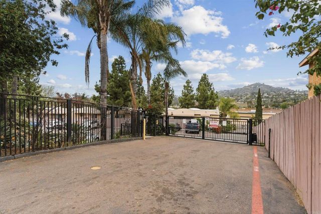 9860 Dale Ave D7, Spring Valley, CA 91977