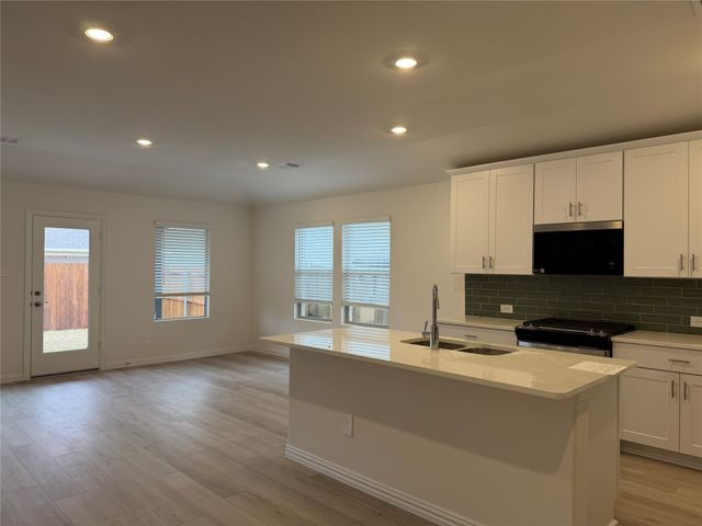 804 Edgehurst Drive, Mckinney, TX 75071