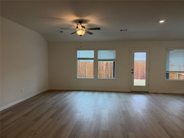 804 Edgehurst Drive, Mckinney, TX 75071