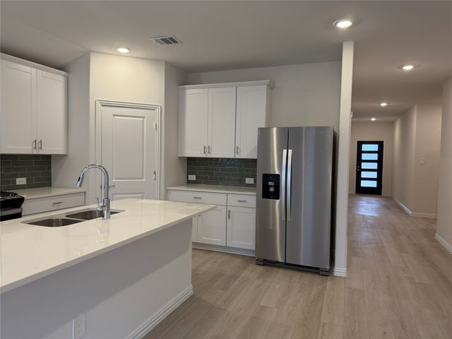 804 Edgehurst Drive, Mckinney, TX 75071