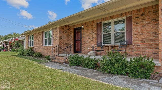 1303 Daniel Drive, Paragould, AR 72450