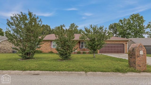 1303 Daniel Drive, Paragould, AR 72450