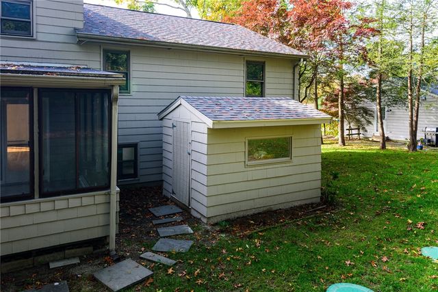 40 Fairfield Drive, North Kingstown, RI 02852