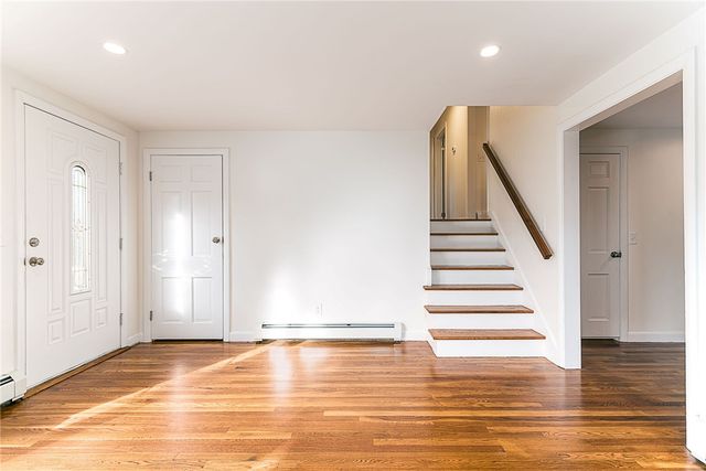 40 Fairfield Drive, North Kingstown, RI 02852