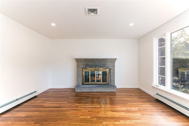 40 Fairfield Drive, North Kingstown, RI 02852