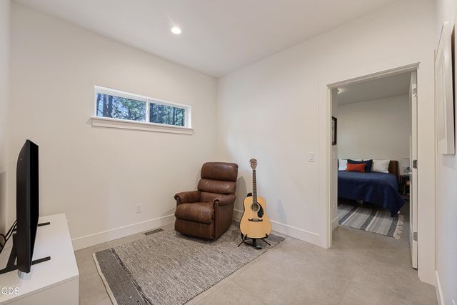 61552 Oakwood Place 1 & 2, Bend, OR 97702