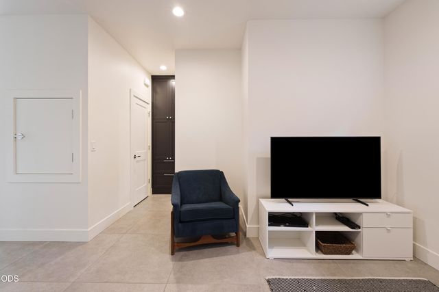 61552 Oakwood Place 1 & 2, Bend, OR 97702