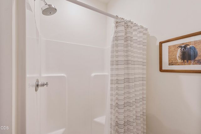 61552 Oakwood Place 1 & 2, Bend, OR 97702