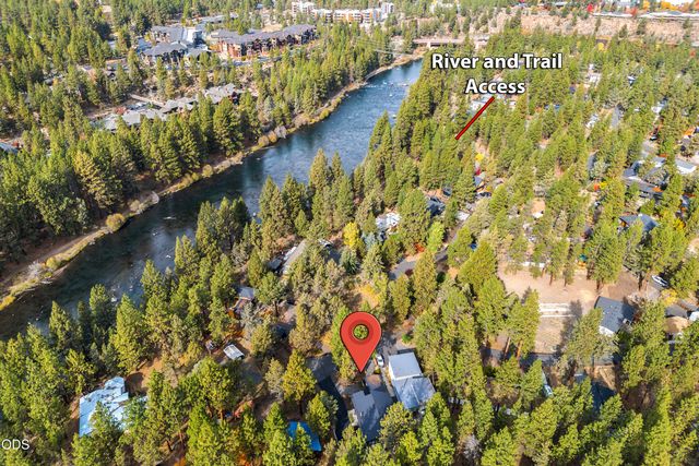 61552 Oakwood Place 1 & 2, Bend, OR 97702