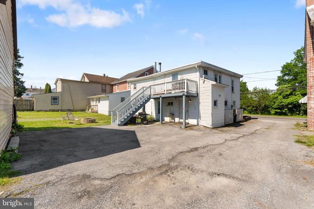1278 READING RD, Denver, PA 17517