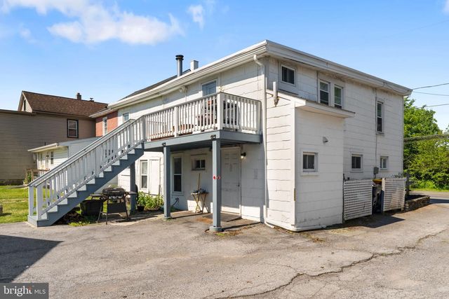 1278 READING RD, Denver, PA 17517