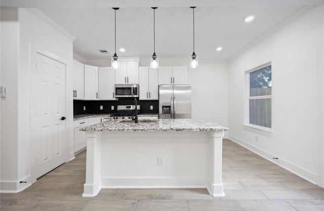 6726 Paris Street B, Houston, TX 77021