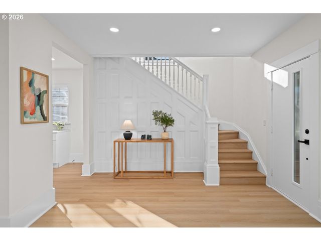 2136 N WEBSTER St, Portland, OR 97217