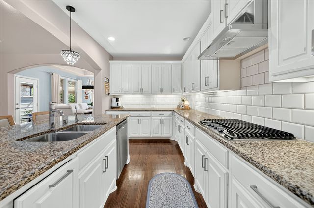 852 Countryside Way, Little Elm, TX 76227