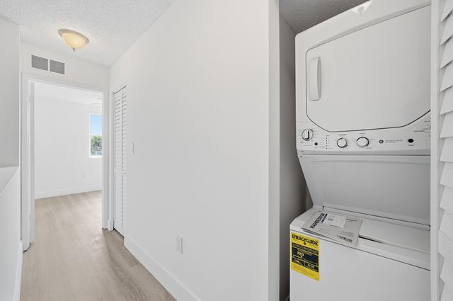 3832 NW 90th Avenue 3832, Sunrise, FL 33351