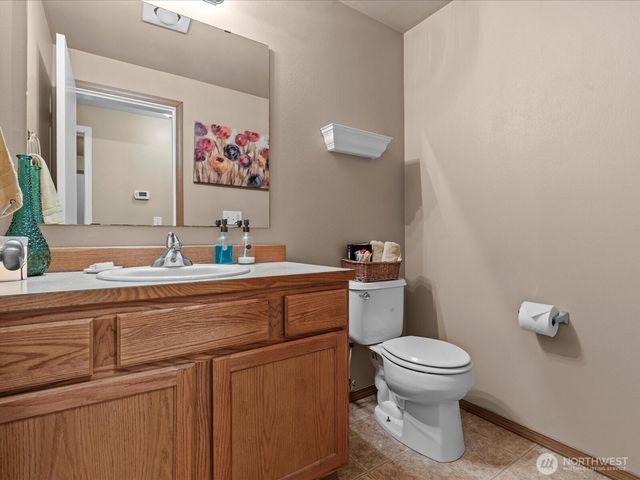 218 38 Bowen Road, Mossyrock, WA 98564